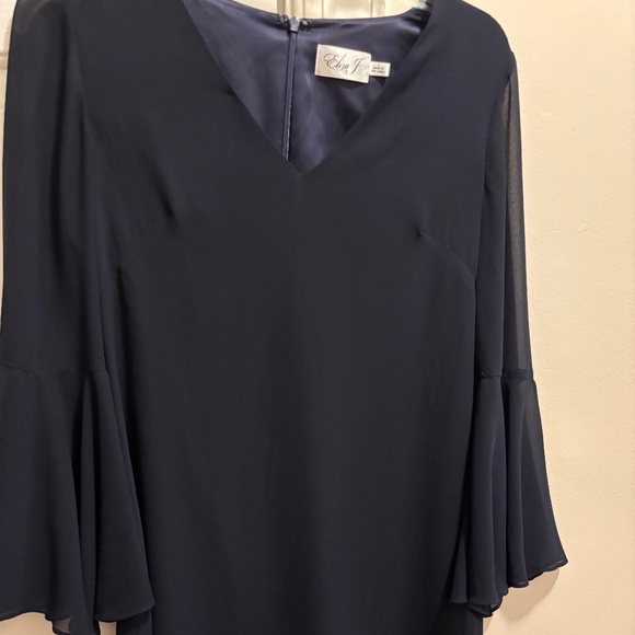 Gorgeous Eliza J Bell Sheer Sleeves VNeck Dark Blue Short Dress Size 2 - Picture 1 of 6